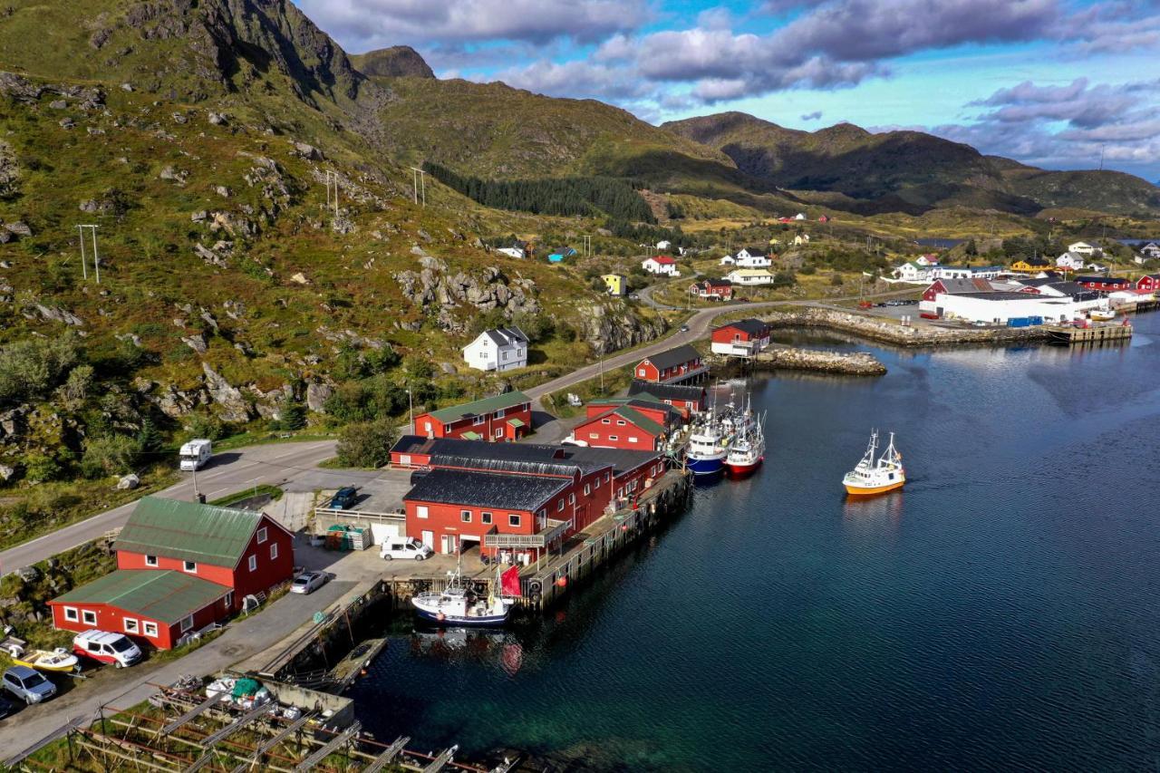 Fish Factory -The Real Lofoten Experience Баллстад Экстерьер фото